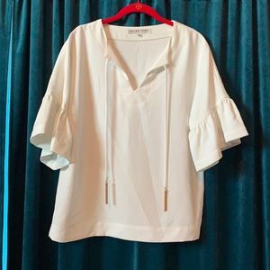 NWOT Trina Turk Cream Blouse